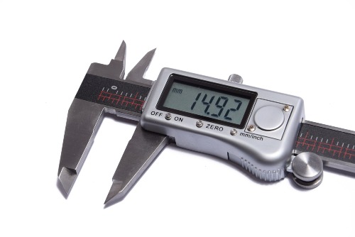 SUWMIARKA ELEKTRONICZNA MAGNUM 150mm - zbliżenie